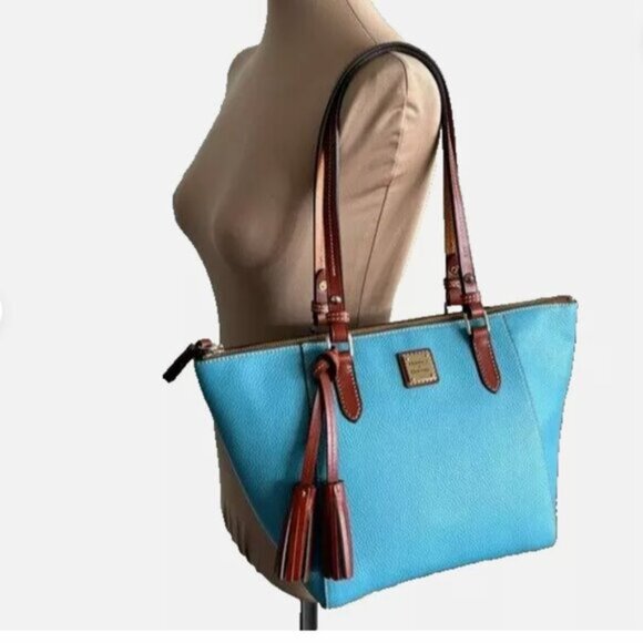 Dooney & Bourke Pebble Grain Leather Maxine Tote Sky Blue Shoulder Handbag - Picture 1 of 10